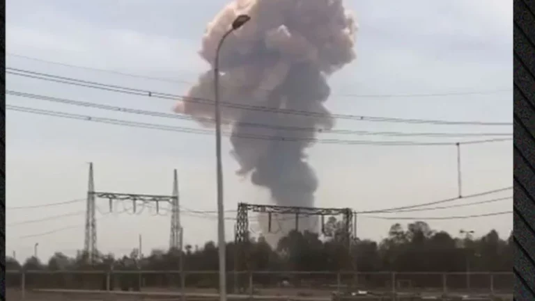 Νότιο Ιράν: Iσχυρή έκρηξη στο λιμάνι Σαζίντ Ρατζάι – Τουλάχιστον 516 τραυματίες (tweets) (upd)