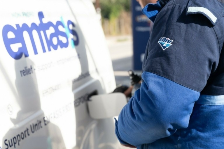 ελίν: Επεκτείνει τη συνεργασία της με την Emfasis Non-Profit για τη στήριξη των πληγέντων στη Θεσσαλία