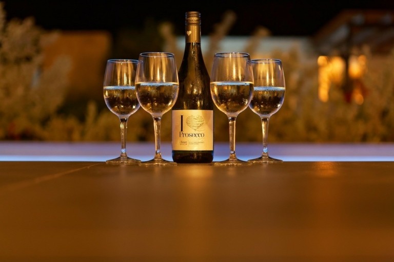 Δασμοί Τραμπ: Αβέβαιο το μέλλον για τα ιταλικά κρασιά στις ΗΠΑ