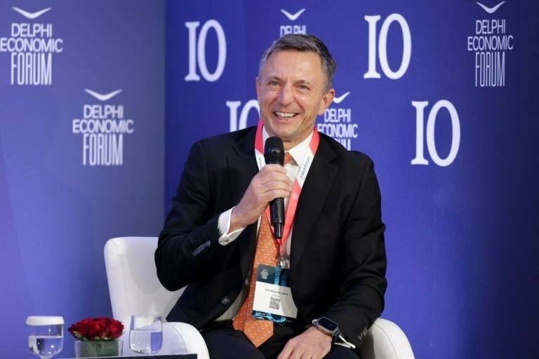 Μαργαρίτης (Τράπεζα Πειραιώς): Δύο στους τρεις πολίτες θέλουν φυσικό κατάστημα κοντά τους ακόμα και αν δεν το χρησιμοποιούν