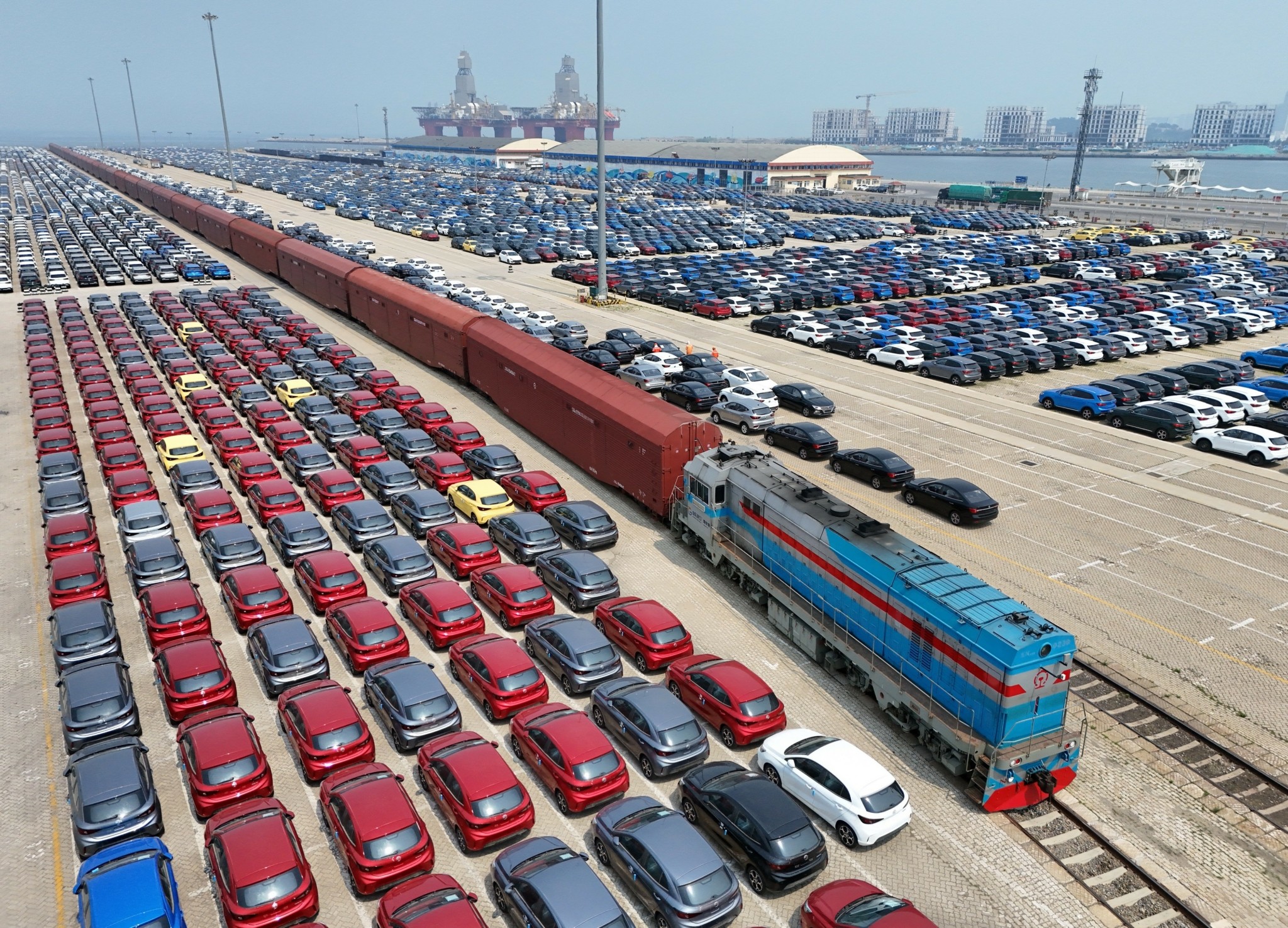 Κινεζικά αυτοκίνητα: Πού θα φτάσουν οι πωλήσεις τους έως το 2028 στην Ευρώπη