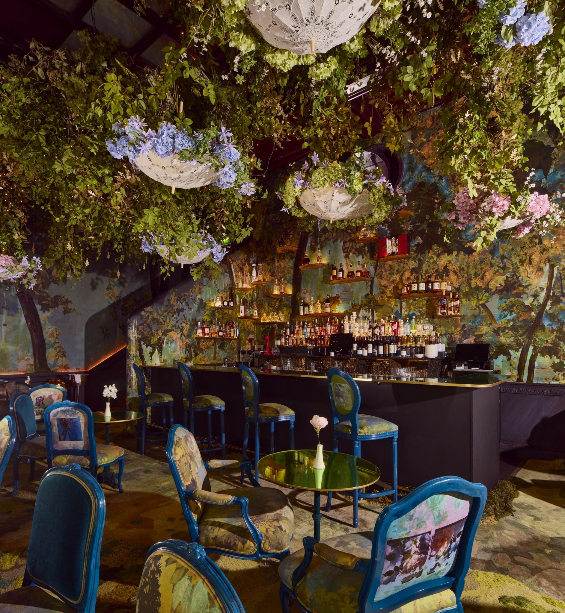 Λονδίνο: Το διάσημο Sketch μεταμορφώνεται σε φαντασμαγορικό κήπο