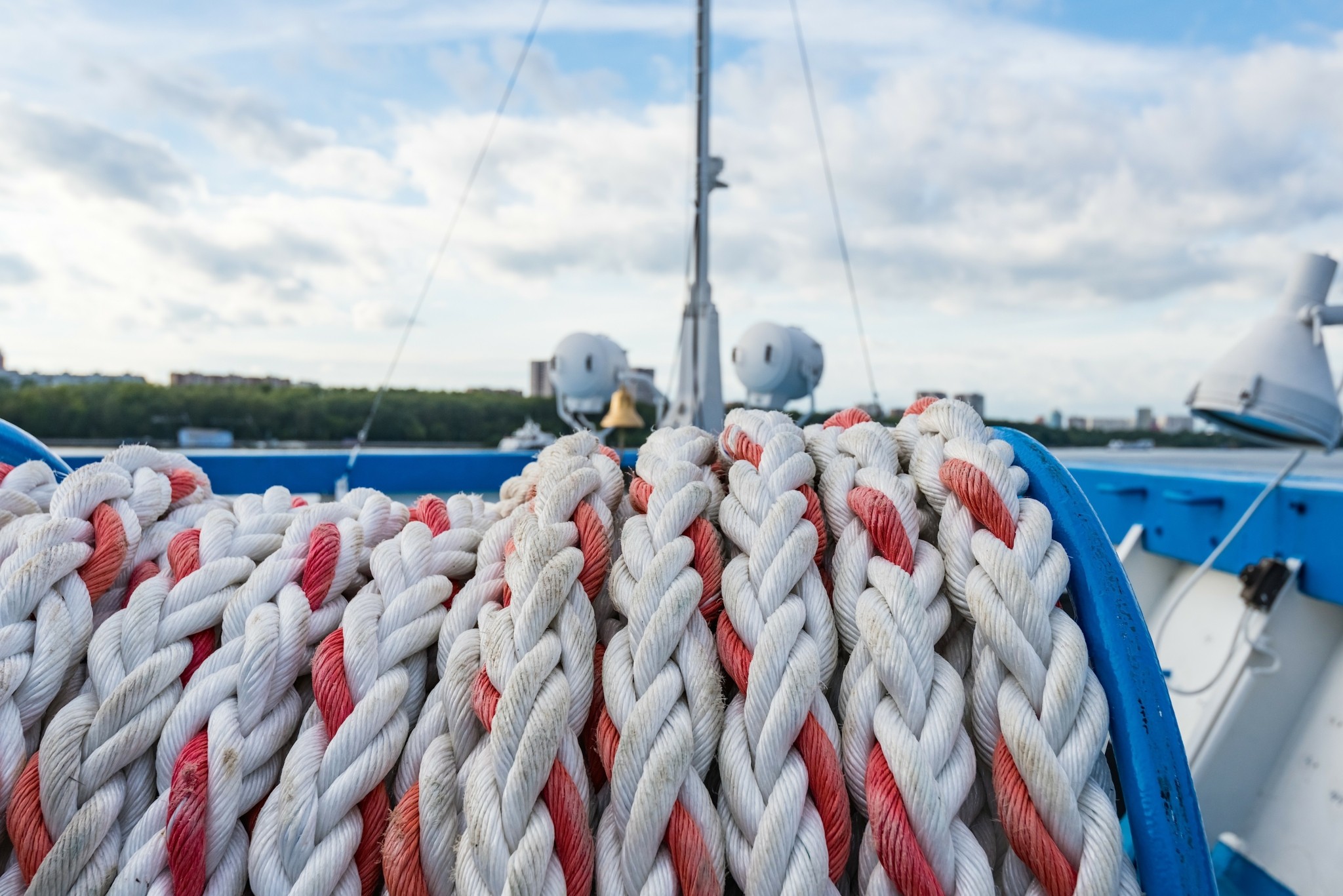 Τριπλάσιος ο μέσος μισθός στη Ναυτιλία σε σύγκριση με τον ιδιωτικό τομέα