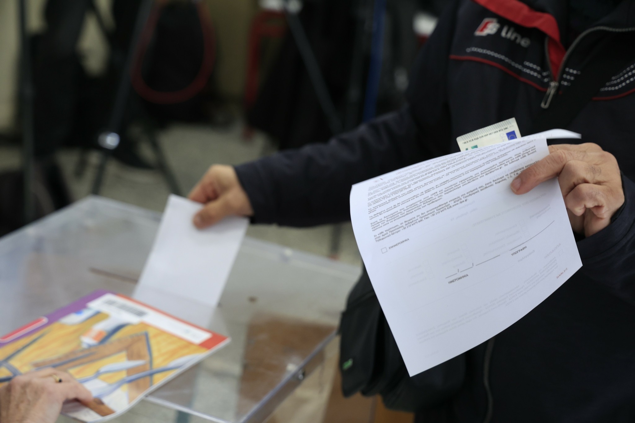 Δημοσκοπήσεις: Ανακτά το χαμένο έδαφος η ΝΔ, παγιώνεται δεύτερη η Πλεύση, τέταρτος ο Ανδρουλάκης για την πρωθυπουργία