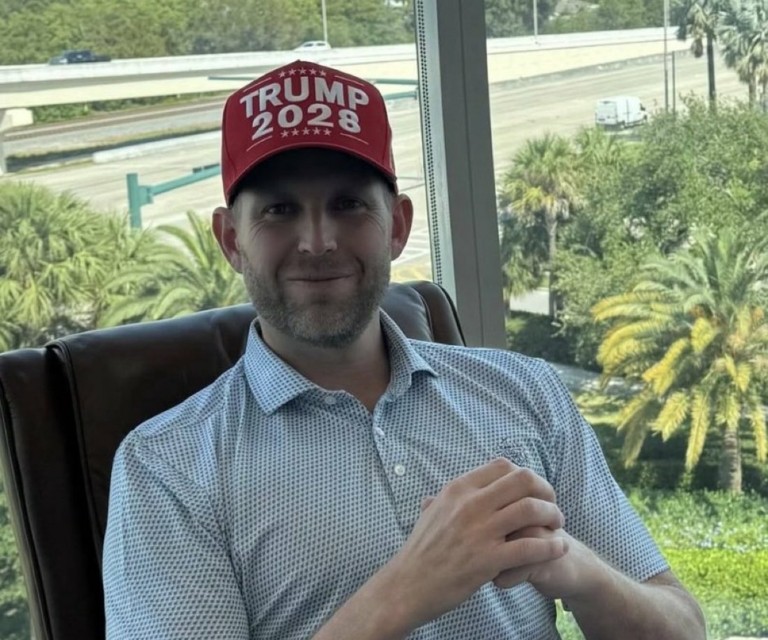 Έρικ Τραμπ: Εγκαινιάζει επένδυση-μαμούθ $1,5 δισ. στο Βιετνάμ