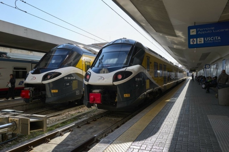 Στα ιταλικά τρένα το Starlink – Συνεχίζει την επέκταση της στην Ευρώπη η εταιρεία του Μασκ