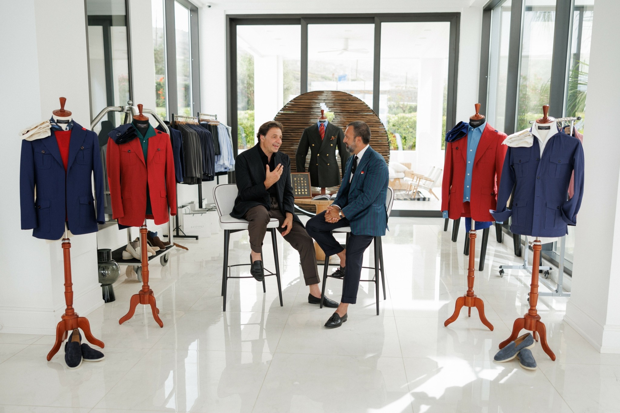 20 χρόνια Bespoke Athens: Μια συλλογή-σταθμός για το εργαστήρι του στυλ