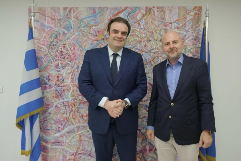 ΥΠΕΘΟ: Βαθαίνει η συνεργασία με το Τεχνικό Επιμελητήριο με επίκεντρο την αγορά ακινήτων