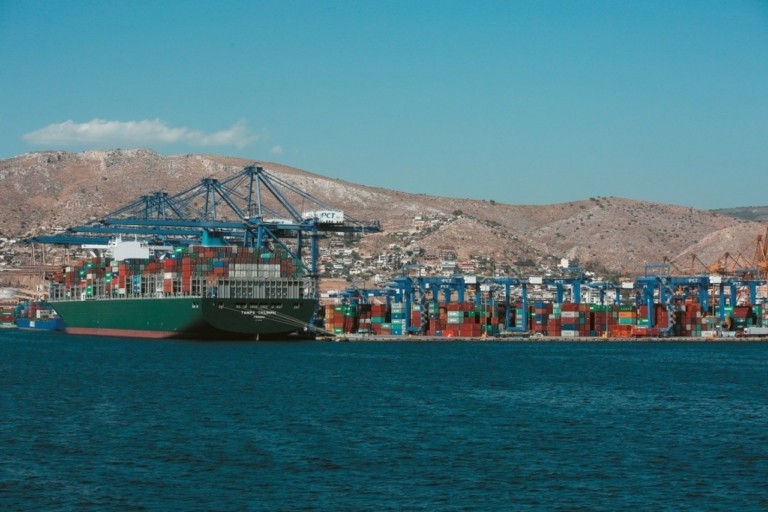 Ανάκαμψη για το λιμάνι του Πειραιά: Άνοδος 9,4% στη διακίνηση κοντέινερ το α’ τρίμηνο