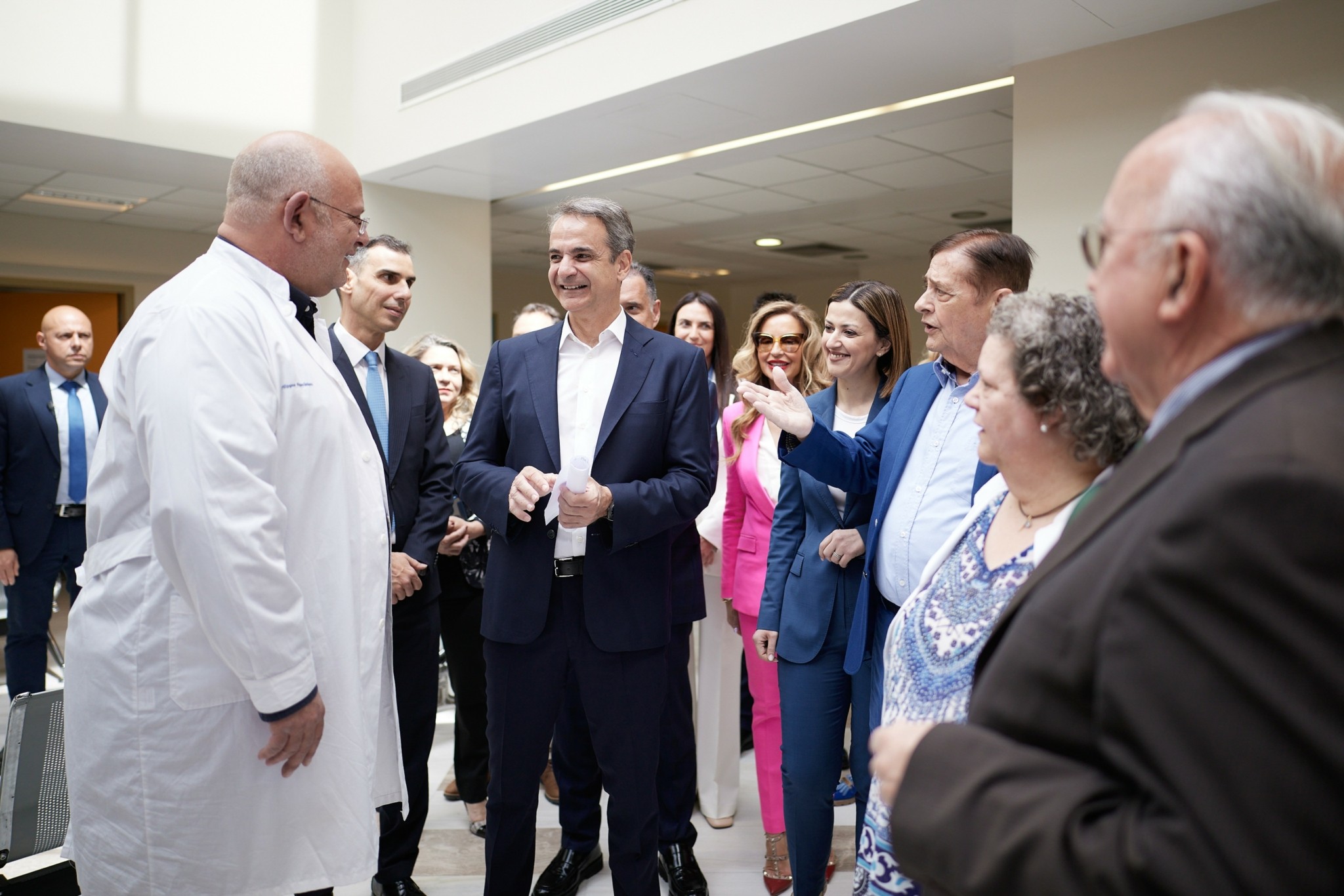 Επίσκεψη Μητσοτάκη σε Κέντρο Αποκατάστασης στην Κερατέα: «Δεν έχει να ζηλέψει σε τίποτα τα μεγάλα ιδιωτικά κέντρα»