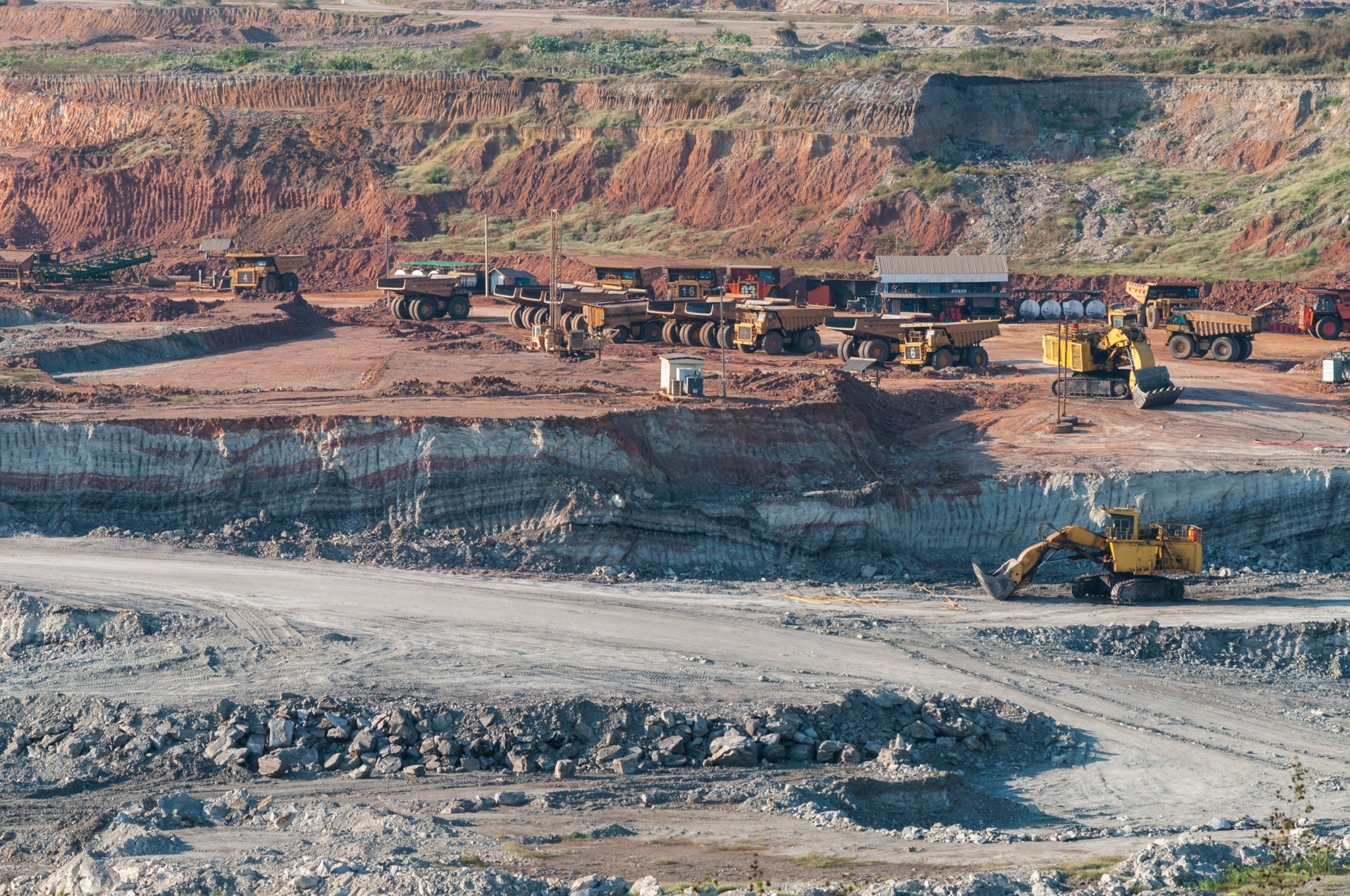 Η οικονομική επιβράδυνση στην Κίνα ρίχνει το σιδηρομετάλλευμα – Στα 102 δολάρια ο τόνος