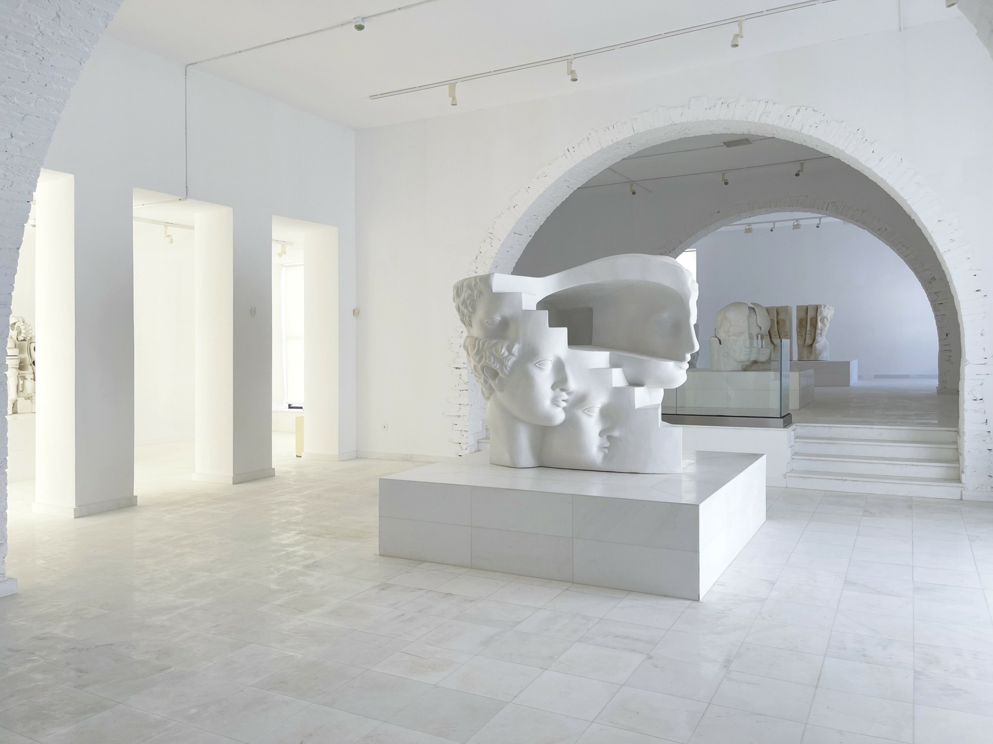 Γιάννης Γαϊτης: Η ζωή και το έργο του μεγάλου εικαστικού μέσα από τα λόγια της κόρης του