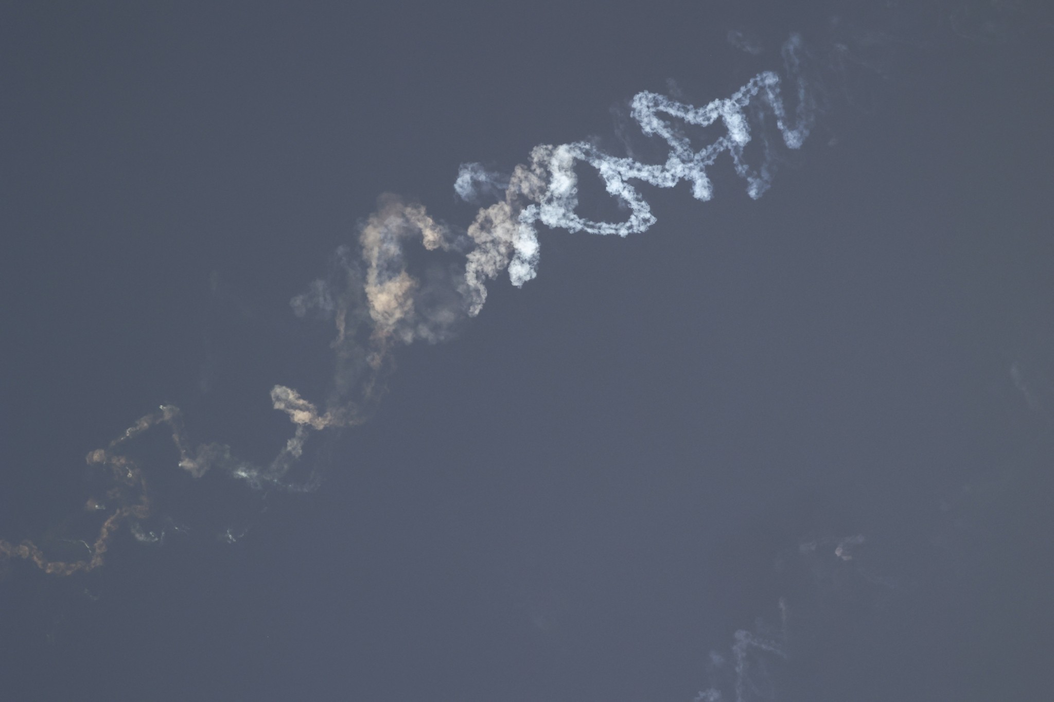 Ισραήλ: Νέος γύρος επιθέσεων στην Τεχεράνη και σε στρατηγικούς στόχους – Ενεργοποιήθηκε η ιρανική αεράμυνα (upd)