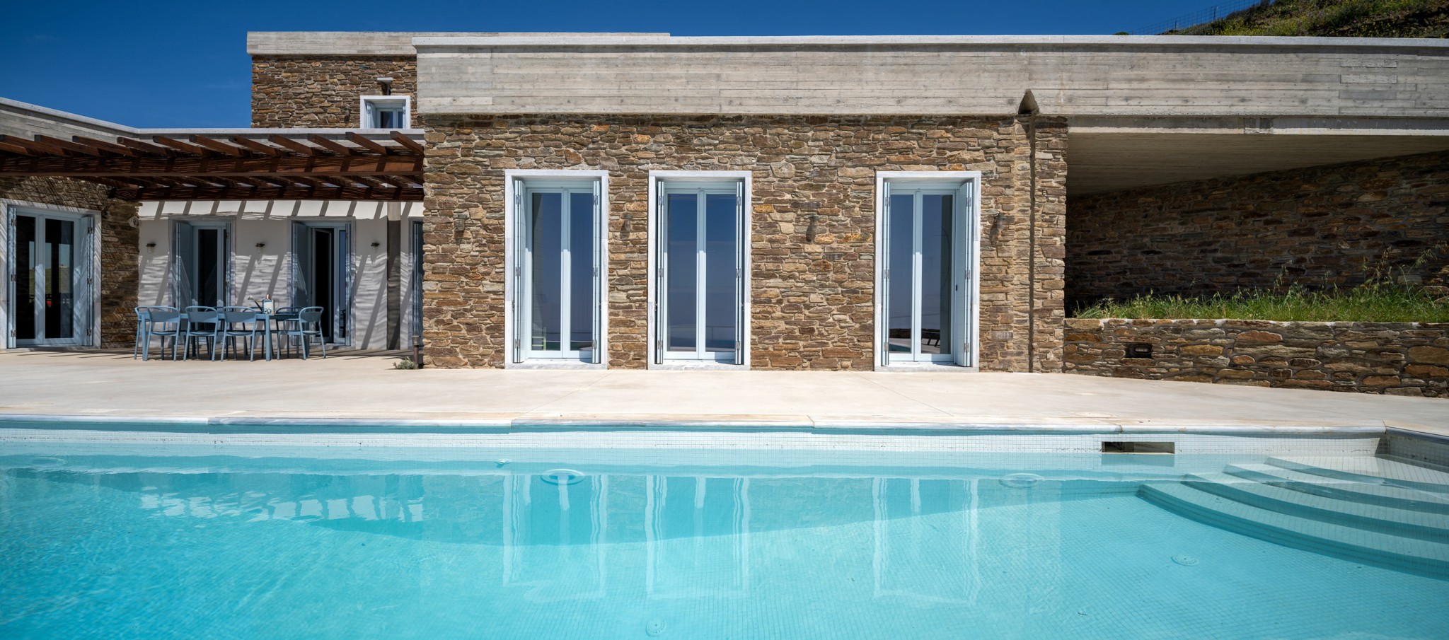 Δύο υπέροχες κατοικίες στην Τήνο που σέβονται τον τοπικό χαρακτήρα