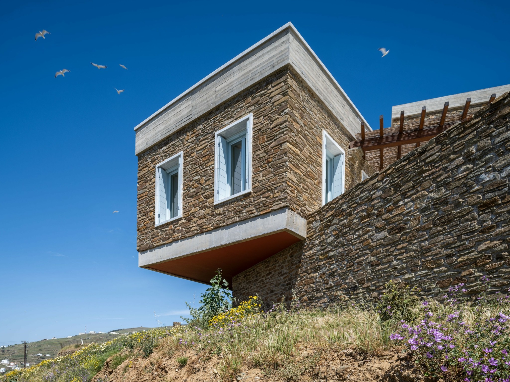 Δύο υπέροχες κατοικίες στην Τήνο που σέβονται τον τοπικό χαρακτήρα