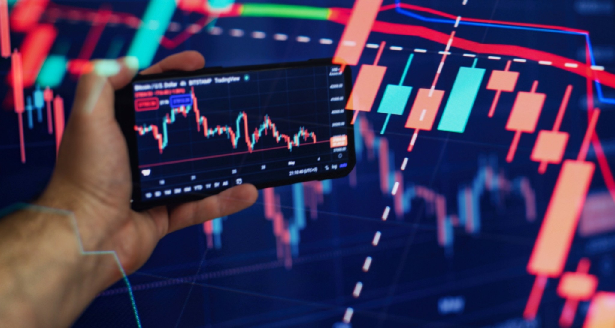 Πετρέλαιο, πόλεμος και δασμοί ανατρέπουν τα σχέδια των κεντρικών τραπεζών