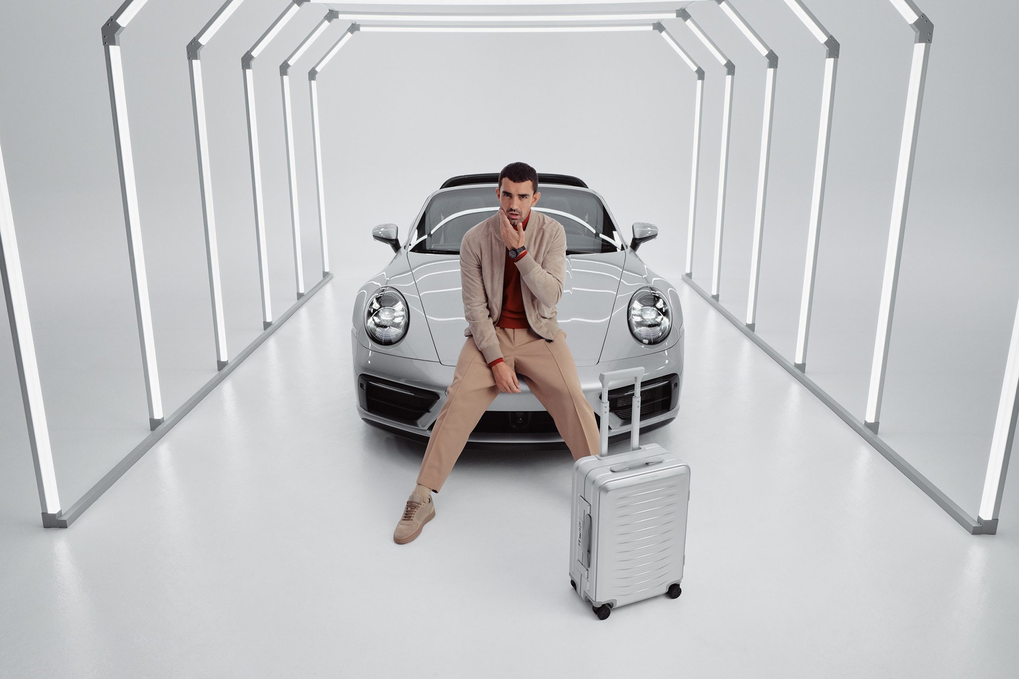 The Roadster Aluminum: Οι νέες απόρθητες βαλίτσες της Porsche