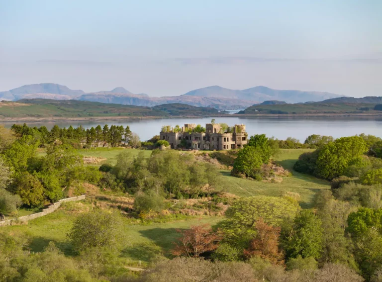 Το ιδιωτικό νησί Shuna στη Σκωτία πωλείται έναντι $7,44 εκατ. (pics)