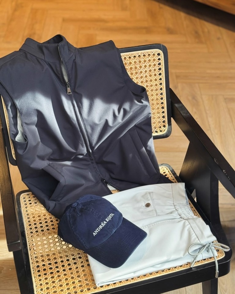 Andréa Kọsta: Το ελληνo-κυπριακό brand που ντύνει το Λίβερπουλ με μεσογειακή φινέτσα