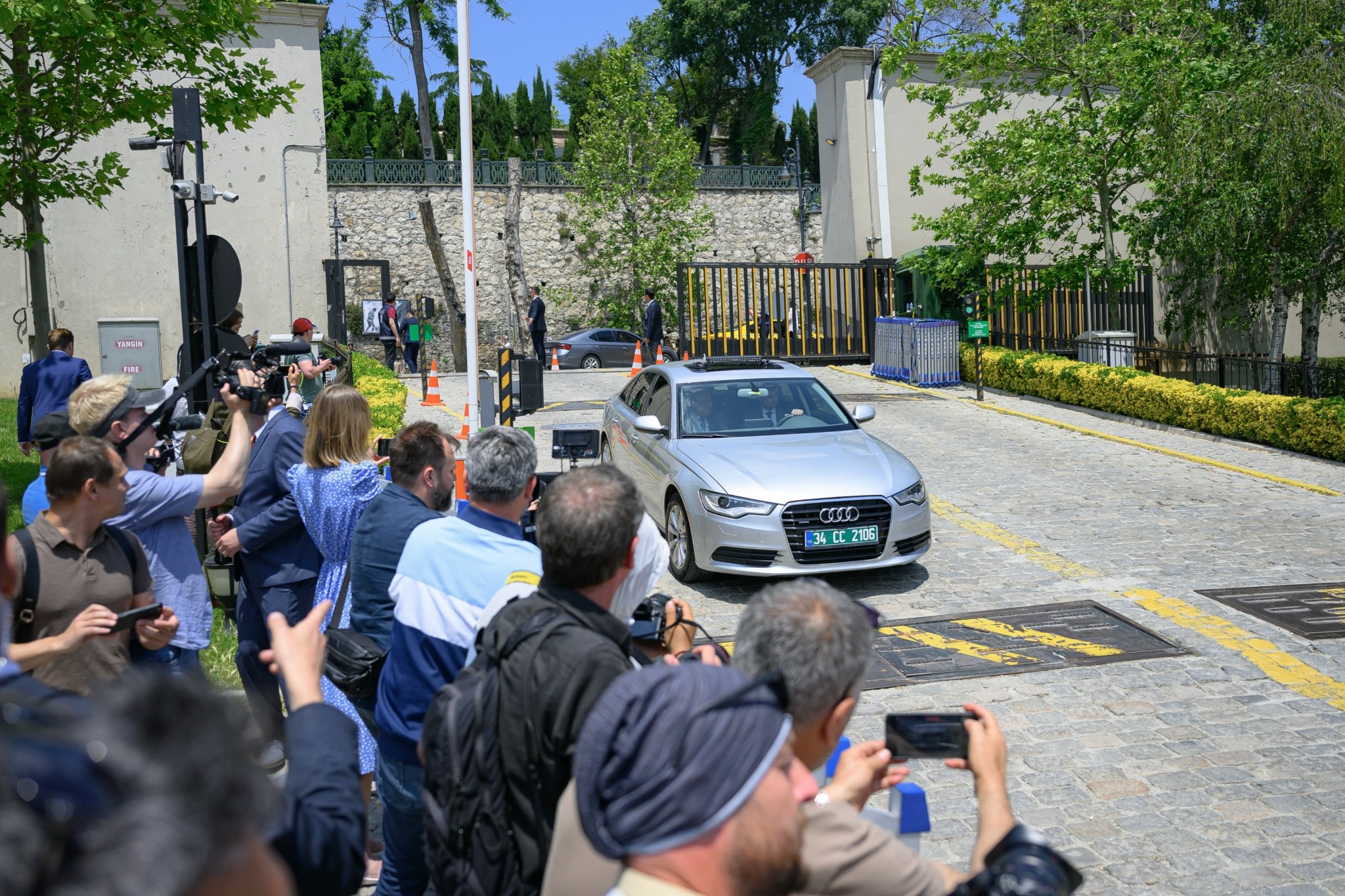 Κωνσταντινούπολη: Σε εξέλιξη ο β’ γύρος διαπραγματεύσεων Ρωσίας – Ουκρανίας (tweets)