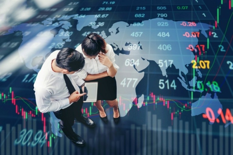 Η αντίδραση των αγορών μετά τη συνάντηση Τραμπ – Ζελένσκι: Ανοδικά η Ευρώπη, «πέφτει» το πετρέλαιο