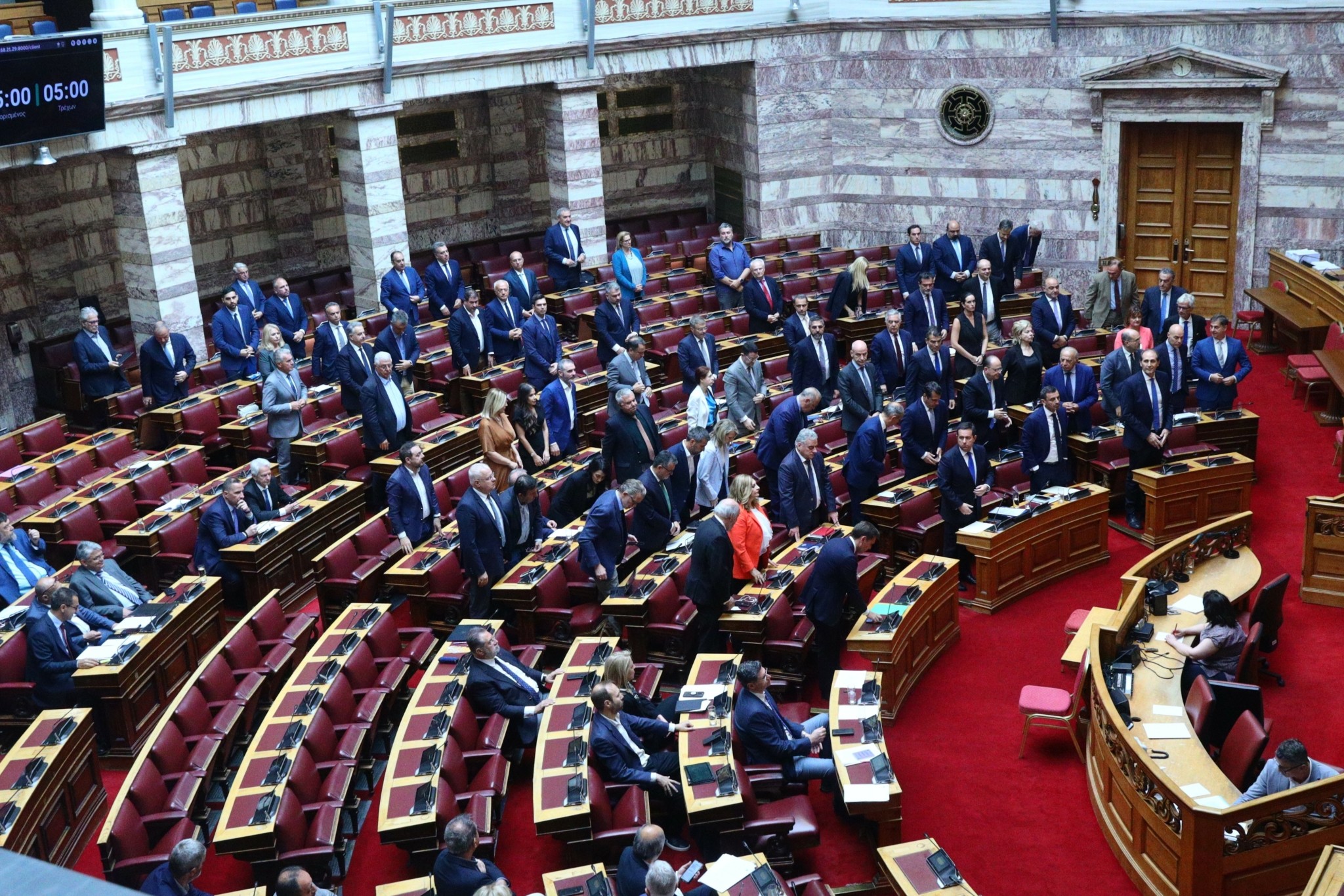 Live η «μάχη» στη Βουλή για τα Τέμπη: Η συζήτηση ξεκίνησε με σύγκρουση ΠΑΣΟΚ – Κωνσταντοπούλου (upd)