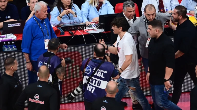 Αναβάλλεται ο αγώνας της Τετάρτης ανάμεσα σε Παναθηναϊκό και Ολυμπιακό στο ΟΑΚΑ μετά το χάος στο ΣΕΦ