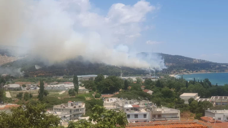 Υπό πλήρη έλεγχο η φωτιά στην Καβάλα – Ήχησε προειδοποιητικό μήνυμα 112 (upd)
