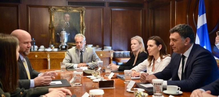 Συνάντηση Κικίλια, Κεφαλογιάννη, Bud Darr για τη σημασία της κρουαζιέρας ως αναπτυξιακός πυλώνας για τη νησιωτική Ελλάδα