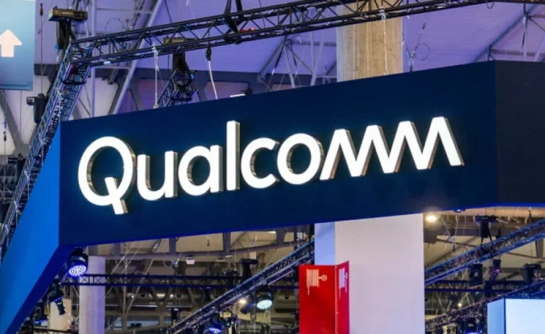 Qualcomm: Αντιμέτωπη με αγωγή υψους 480 εκατ. λιρών στη Βρετανία για υπερχρεώσεις στα μικροτσίπ των smartphones
