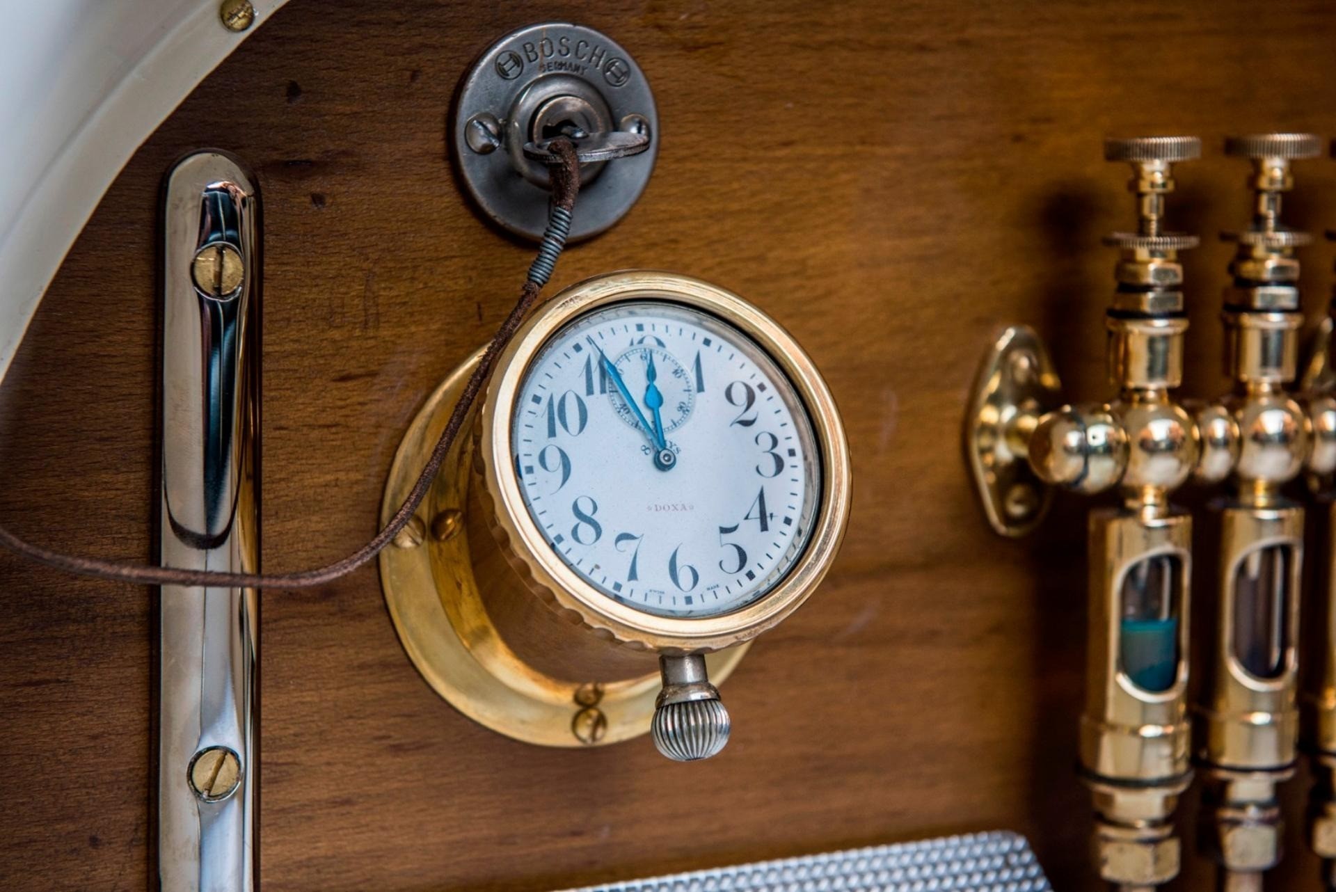 Το σπάνιο χειροποίητο ρολόι με τη σφραγίδα της Skoda