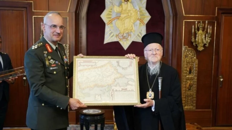 Ο χάρτης που έδωσε ο Χούπης στον Βαρθολομαίο και εξόργισε τους Τούρκους – «Φαιδρότητα» απαντά στην Άγκυρα το υπ. Εθνικής Άμυνας