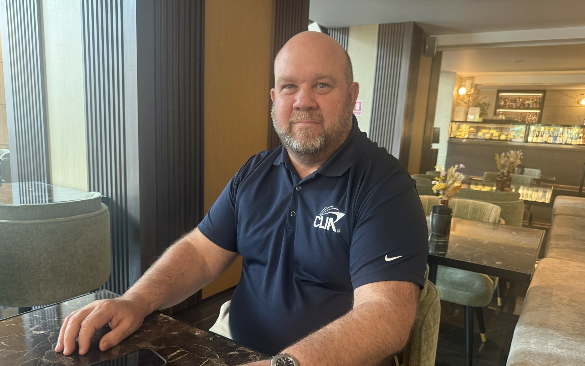 Bud Darr για το νέο τέλος επιβατών: Τα ελληνικά λιμάνια κινδυνεύουν να χάσουν μερίδιο από την παγκόσμια κρουαζιέρα