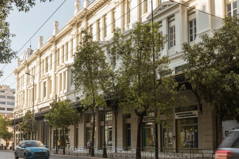 Μέγαρο Αρσακείου: Αποκαλυπτήρια για τη νέα πρόσοψη επί της Σταδίου (pics)