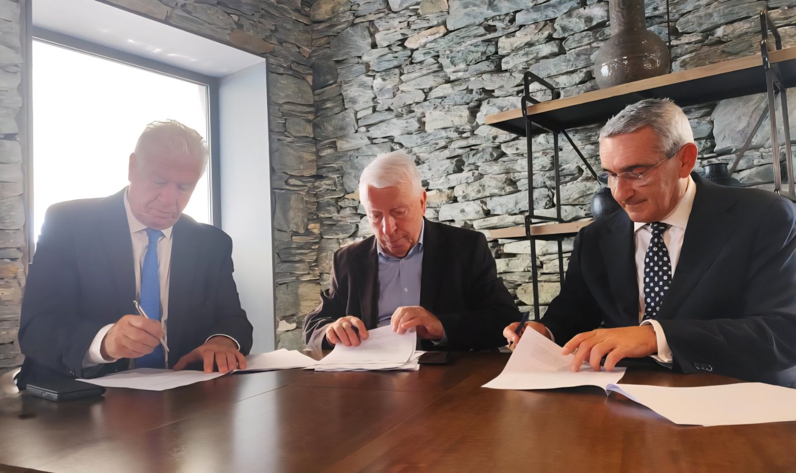 Υπεγράφη στη Μυτιλήνη η «Διακήρυξη της Κέρκυρας» για τη βιώσιμη τουριστική ανάπτυξη (pics)