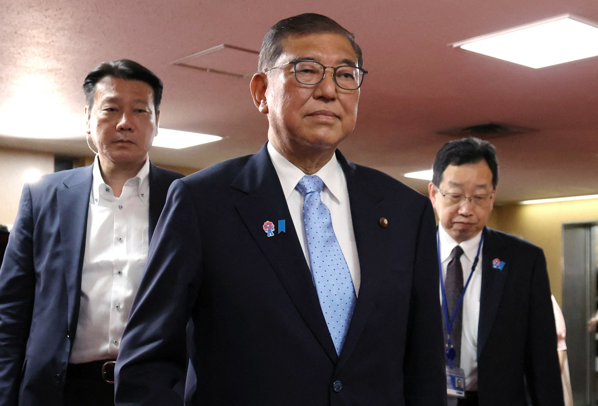 Αναλυτές: «Σκιές» και μεταβλητότητα σε γεν και ιαπωνικές μετοχές μετά την εκλογική ήττα Ισίμπα