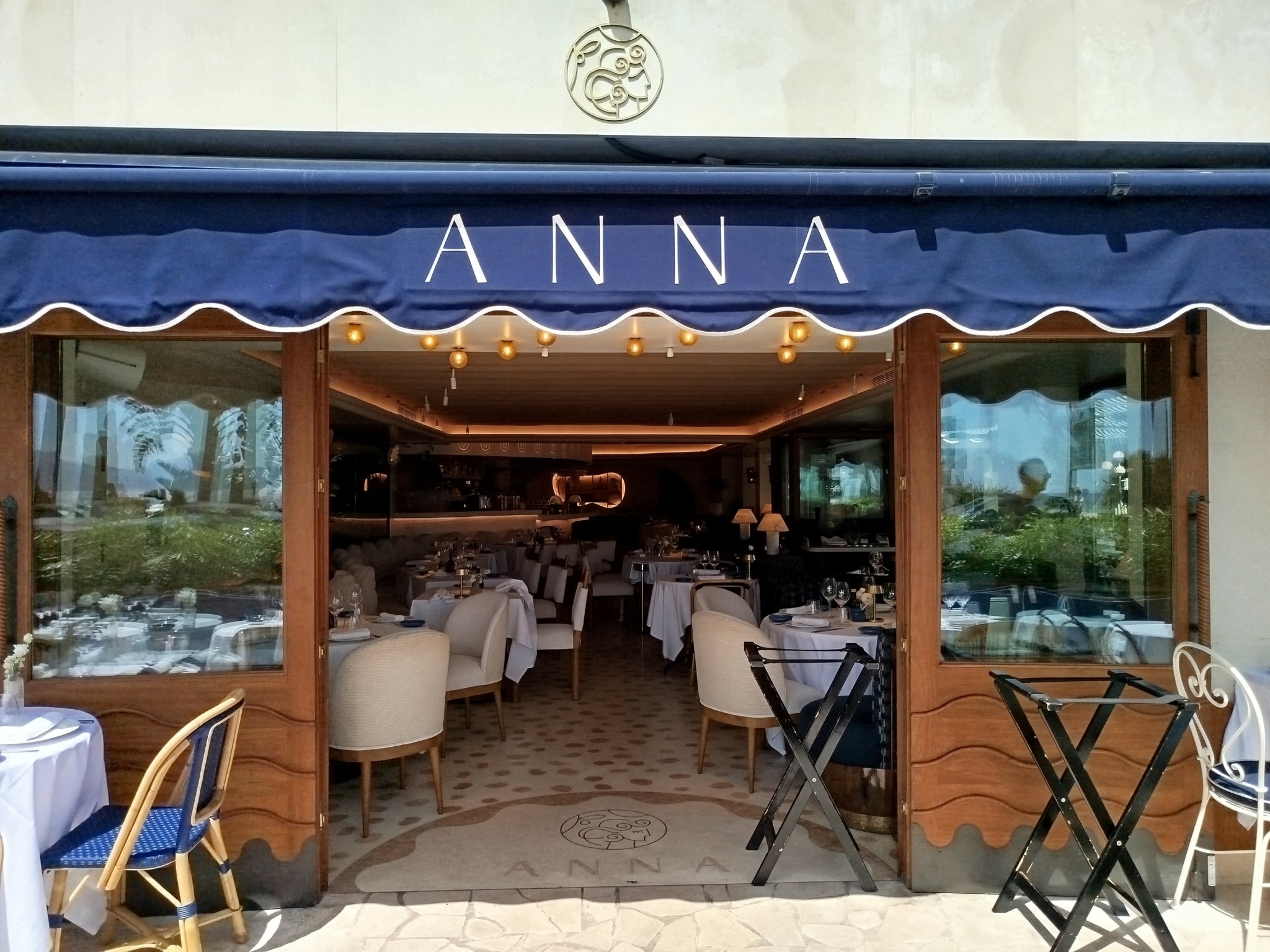 Anna: Το λαμπερό εστιατόριο του σεφ Γιάννη Κιόρογλου στις Κάννες και η ελληνική κουζίνα που κάνει θραύση