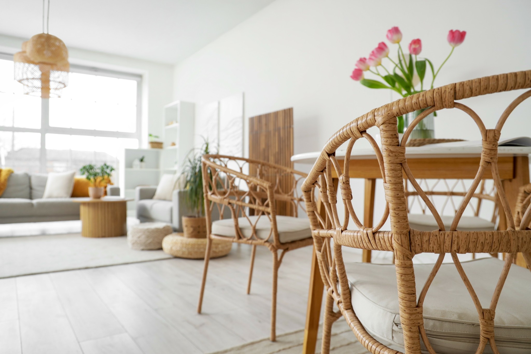 «Φρένο» φέρνει στα «Airbnb» στη Ν. Ευρώπη το πιο σφιχτό ρυθμιστικό πλαίσιο – Επιμήκυνση τον Σεπτέμβριο για την Ελλάδα (γράφημα)