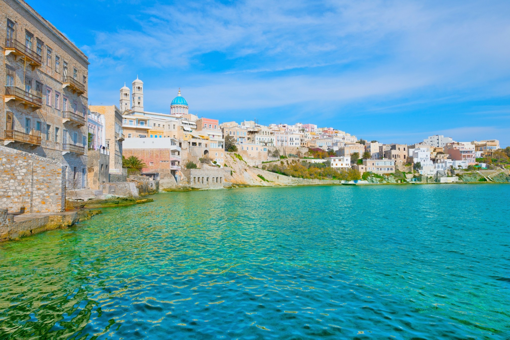 Η Σύρος στην ιταλική ταξιδιωτική λίστα με τους κορυφαίους φθινοπωρινούς προορισμούς