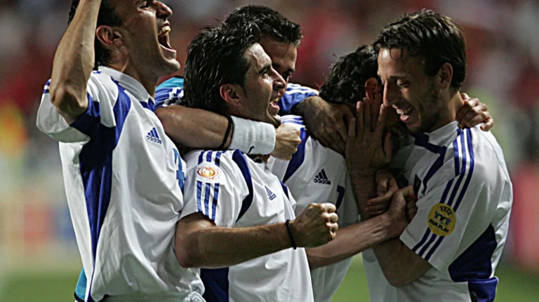 21 χρόνια από το έπος του Euro 2004 – Τι κάνουν σήμερα οι Έλληνες πρωταθλητές (vids)