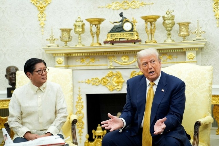 Τραμπ: Ανακοίνωσε συμφωνία για δασμούς 19% στις εισαγωγές από τις Φιλιππίνες