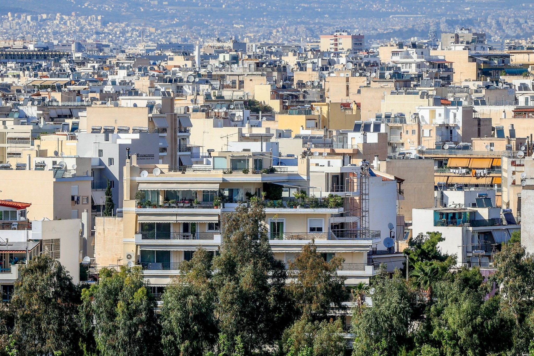 Κοινωνική Αντιπαροχή: Ολα όσα πρέπει να γνωρίζετε για τον νέο νόμο