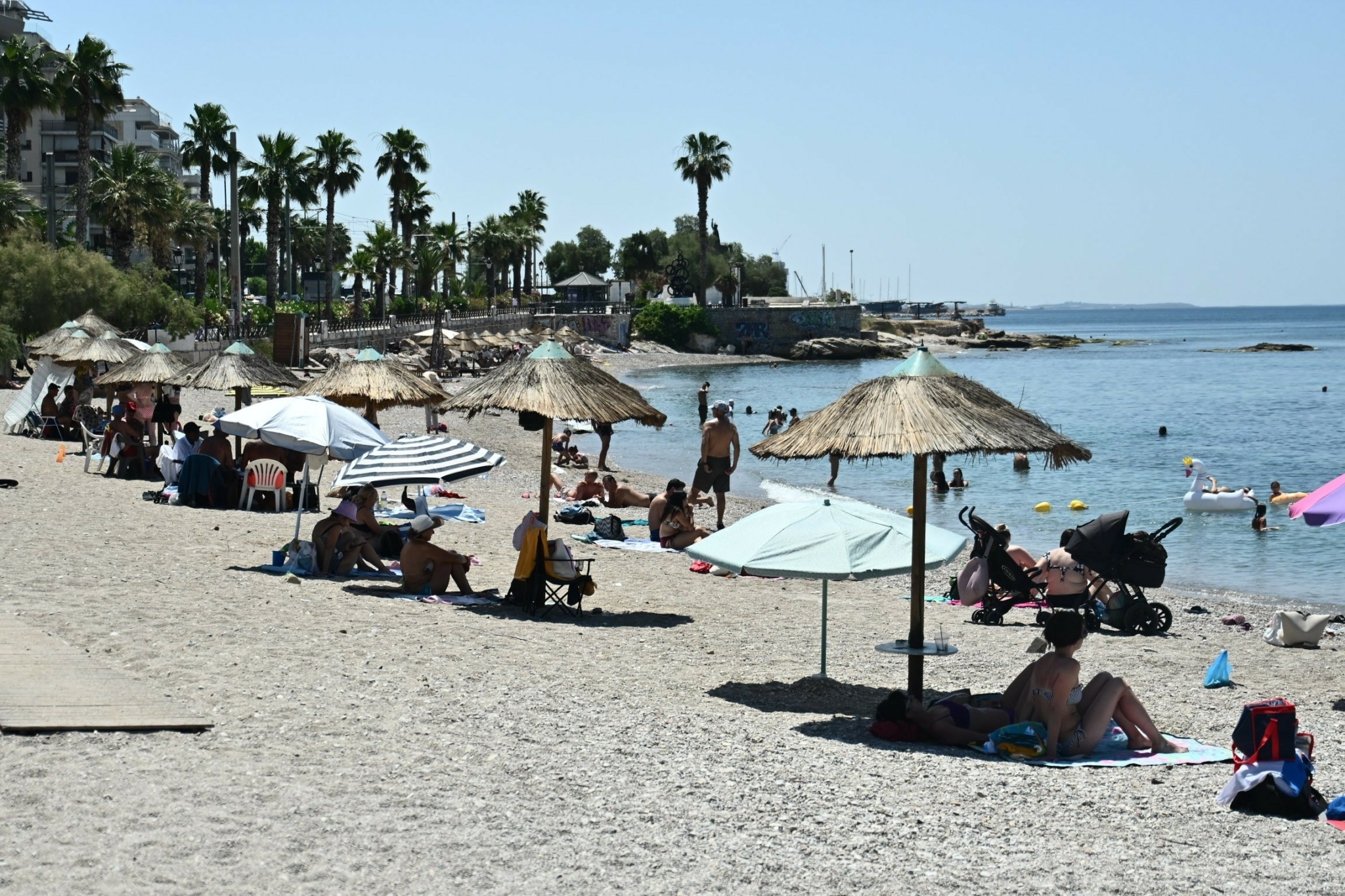 Ψάχνουν σε λιμάνια και πλοία την απάντηση για το νεκρό κοριτσάκι στο Παλαιό Φάληρο – Τι εξετάζουν οι Αρχές