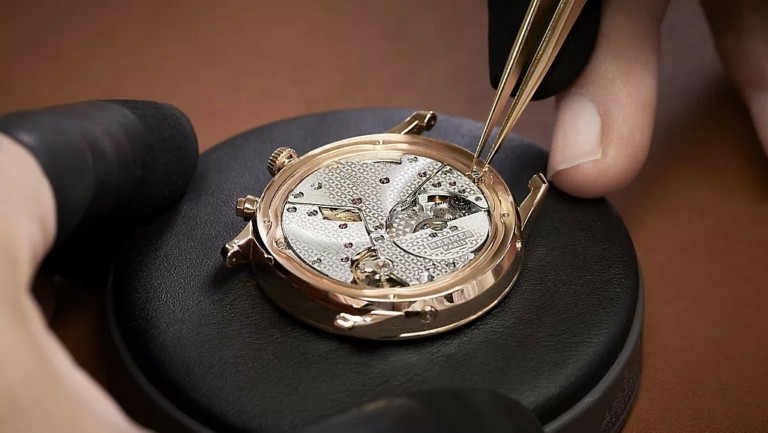 Hermès: Πώς κατάφερε αθόρυβα να πρωταγωνιστεί και στην υψηλή ωρολογοποιία