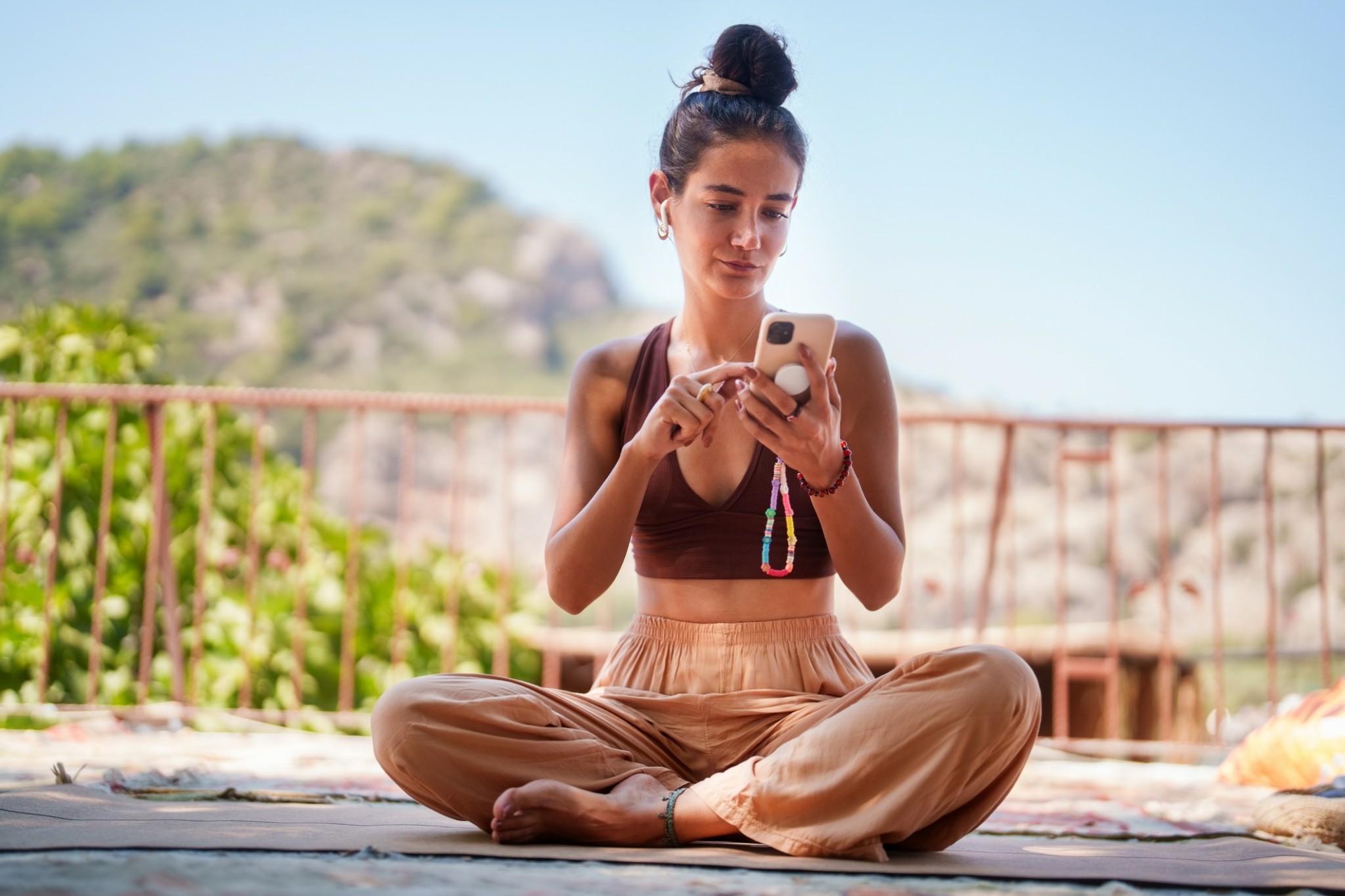 8 εφαρμογές για να κόψετε τo ακατάσχετο σκρολάρισμα στο κινητό