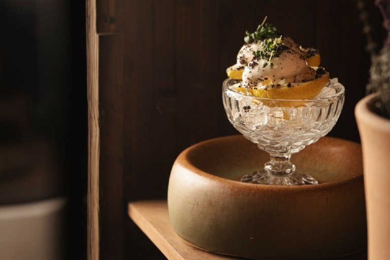 Anna: Το λαμπερό εστιατόριο του σεφ Γιάννη Κιόρογλου στις Κάννες και η ελληνική κουζίνα που κάνει θραύση