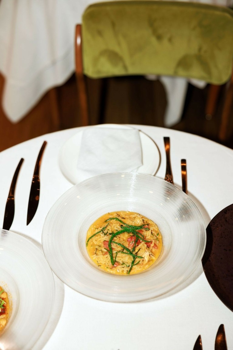 Καλοκαίρι στην Αθήνα: όταν η πόλη σου ψιθυρίζει “μείνε”