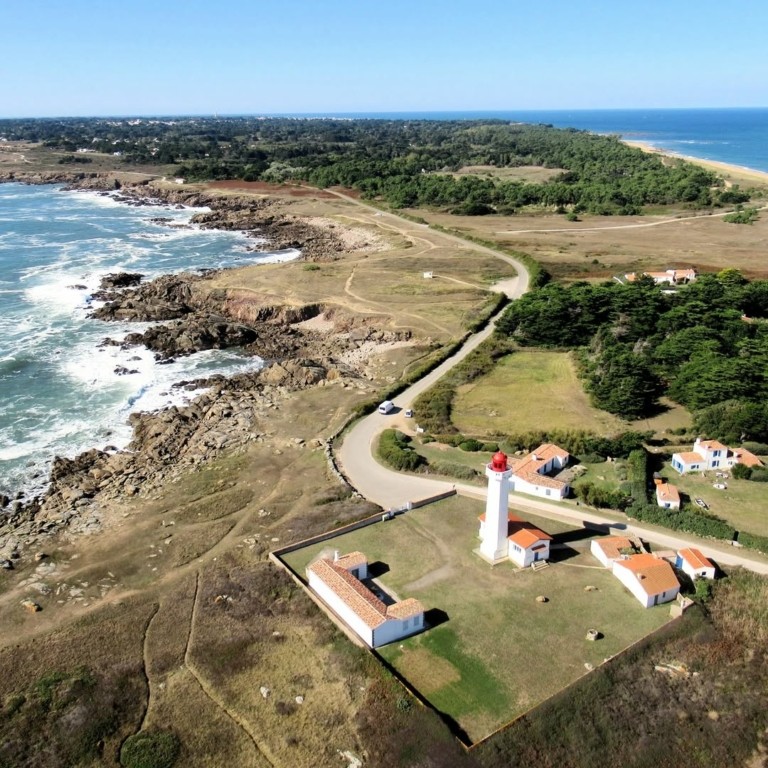 Η “Ηρακλειά” του Ατλαντικού έγινε ησυχαστήριο της καλλιτεχνικής ελίτ