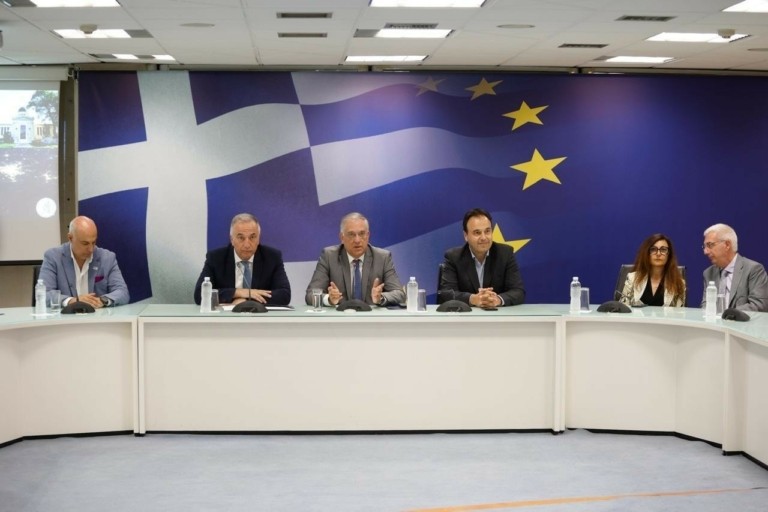 Εθνικό Αστεροσκοπείο: Bραβεύτηκε από την ESA για την πρώτη ευρυζωνική λέιζερ-επικοινωνία με διαστημική αποστολή (pic)