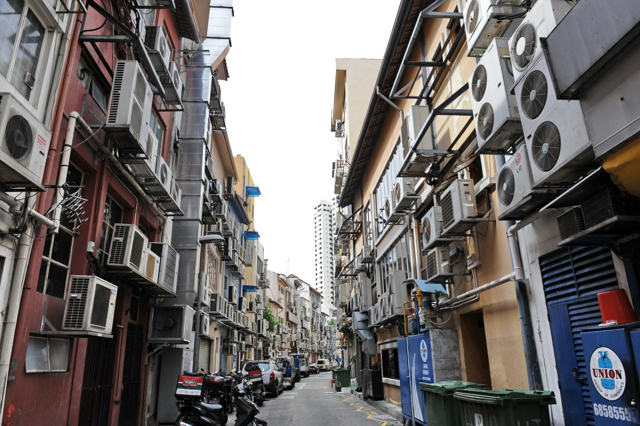 Douleutaras: Ραγδαία αύξηση στη ζήτηση για service κλιματιστικών, στα €34 η μέση τιμή – Οι πιο συνεπείς πόλεις